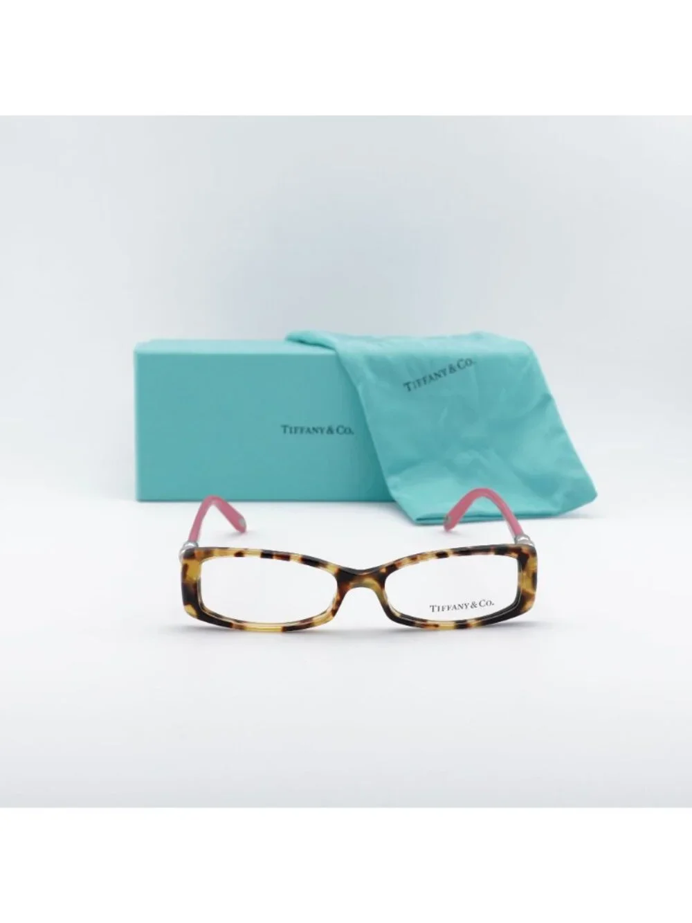 Tiffany & Co model tf2016